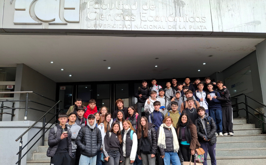Visita a la Facultad de Ciencias Económicas de la UNLP
