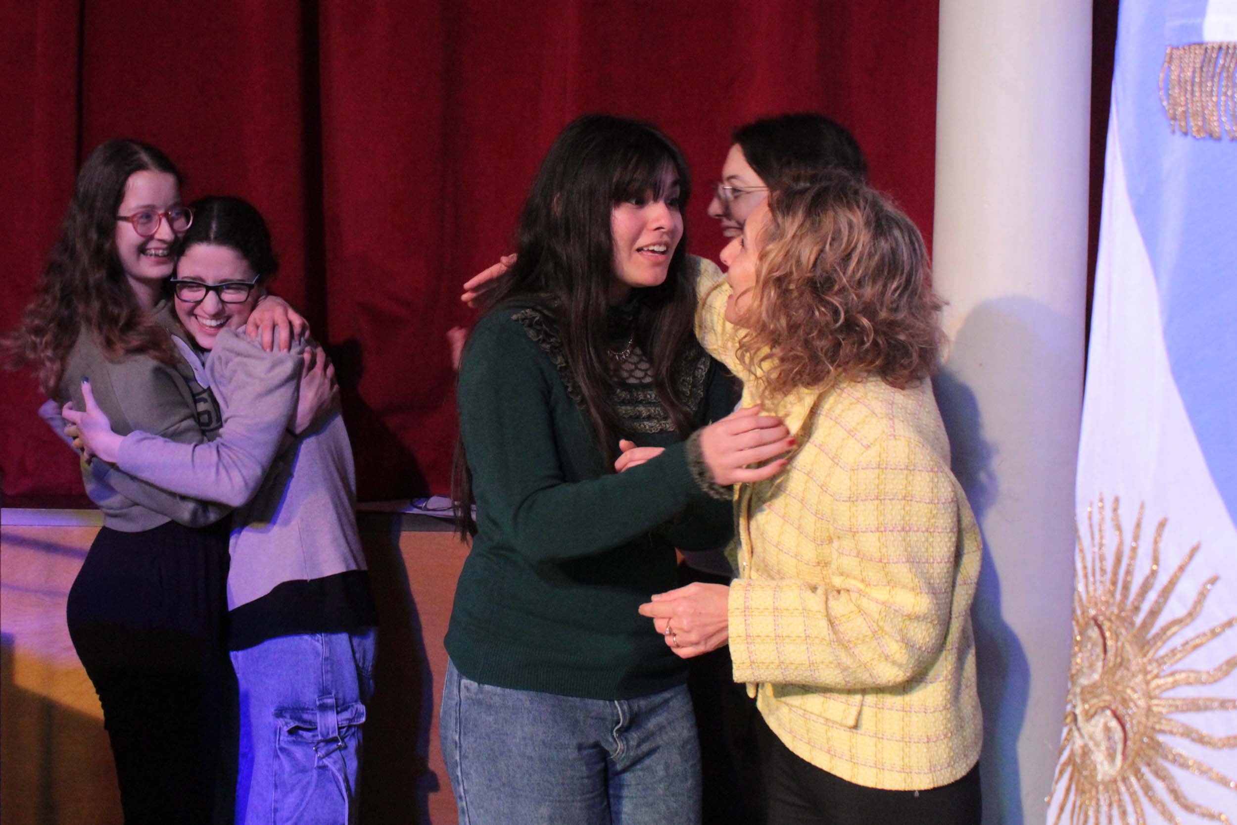Acto por el Día del Docente y premiación del concurso “Temporada de escritores”